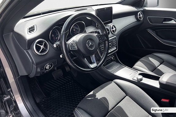 Mercedes-Benz CLA200 d 16 of 26