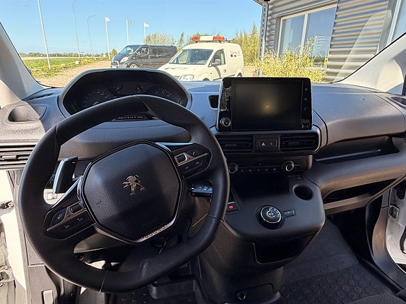 Peugeot Partner 9 of 9