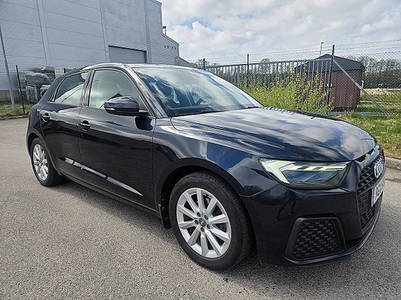Audi A1 8 of 22
