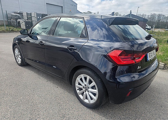 Audi A1 3 of 22