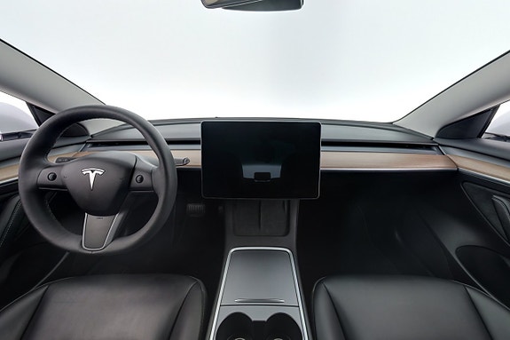 Tesla Model 3 13 of 26