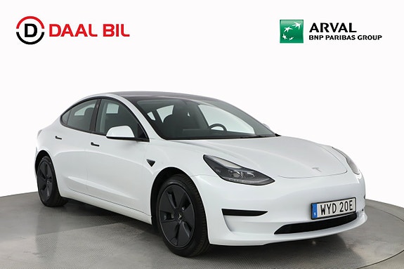Tesla Model 3 4 of 26