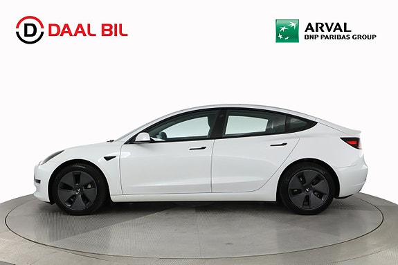 Tesla Model 3 10 of 26