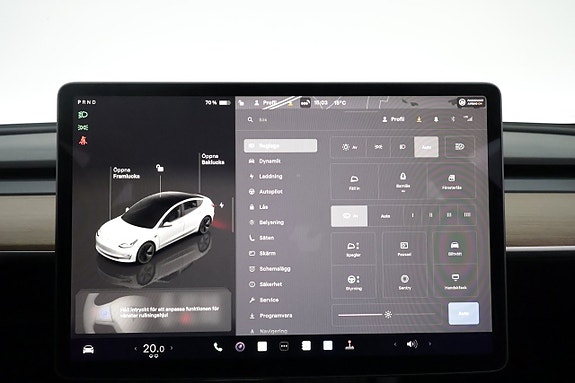 Tesla Model 3 19 of 26