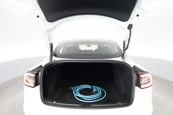 Tesla Model 3 25 of 26