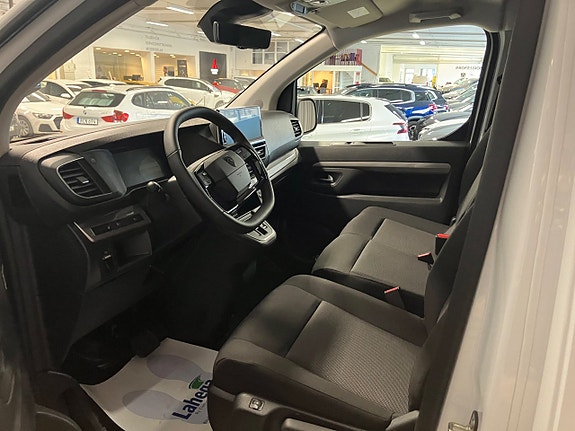 Peugeot Expert 8 of 16