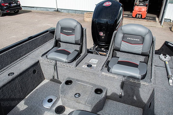 Tracker ProGuide V175 Combo Mercury F150 Pro XS 10 of 12