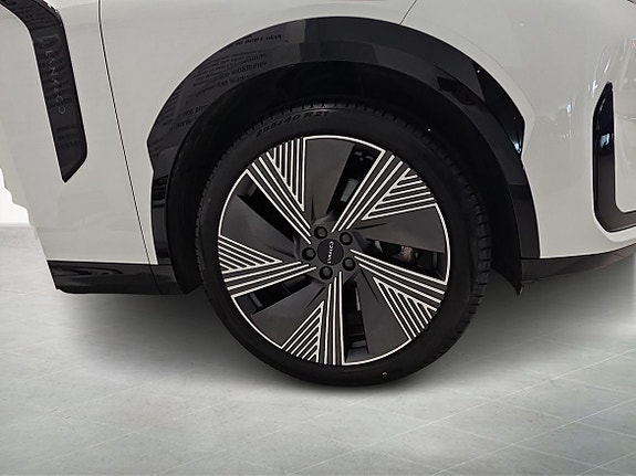 Lynk & Co 08 9 of 23