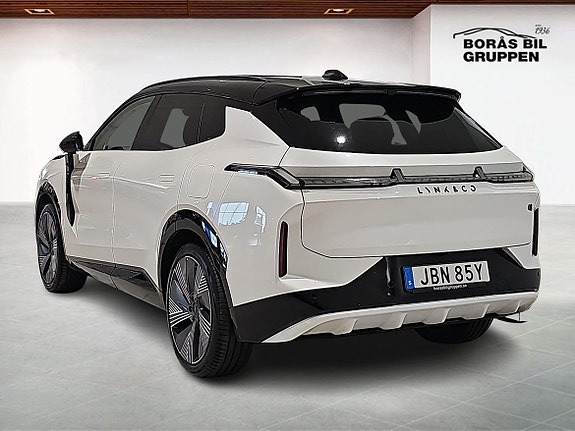 Lynk & Co 08 2 of 5