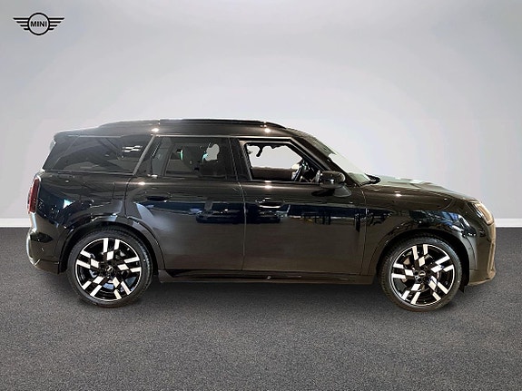 MINI Countryman E 2 of 16