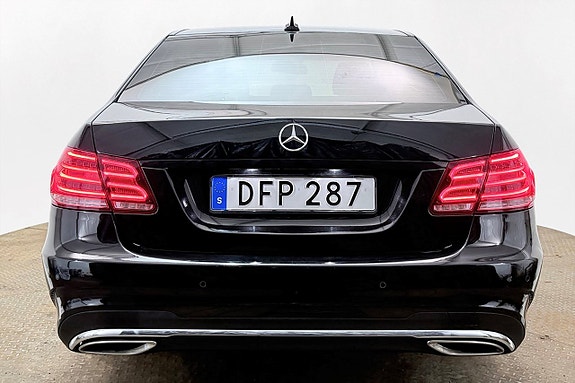 Mercedes-Benz E250 7 of 30
