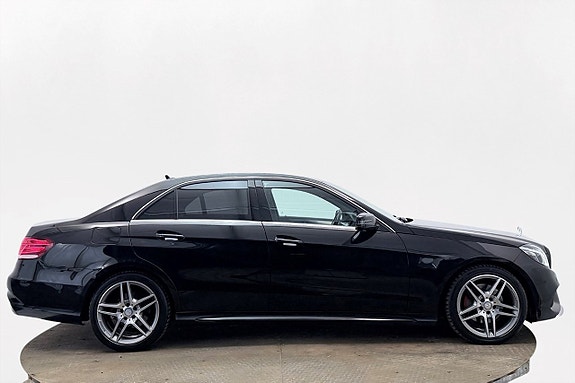 Mercedes-Benz E250 5 of 30