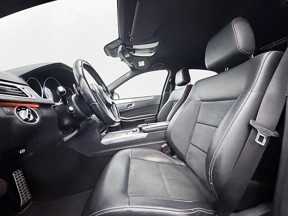 Mercedes-Benz E250 12 of 30