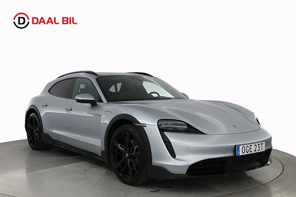 Porsche Taycan 3 of 5