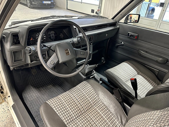 Subaru 1800 17 of 30