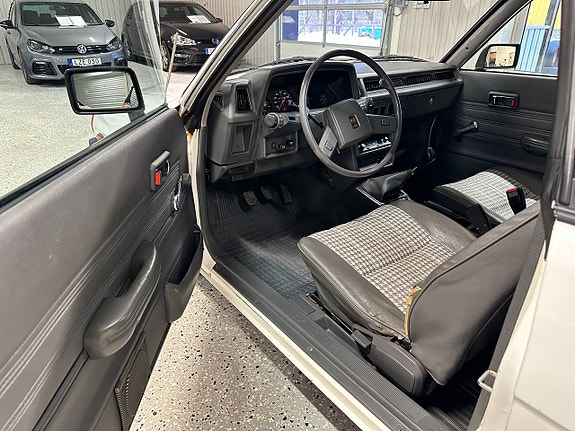 Subaru 1800 12 of 30
