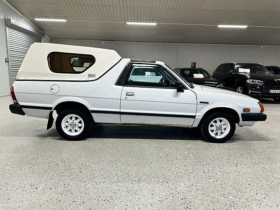Subaru 1800 2 of 5