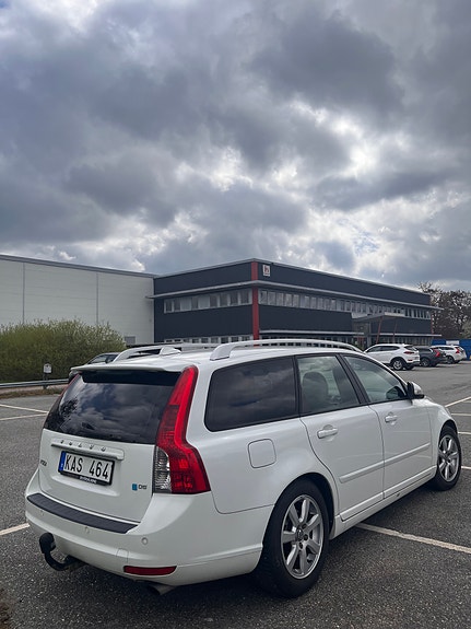 Volvo V50 4 of 11