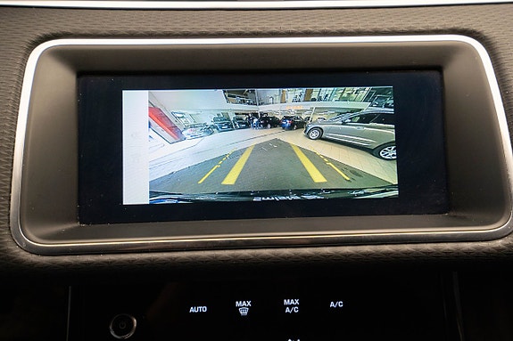 Land Rover Range Rover Evoque 17 of 19