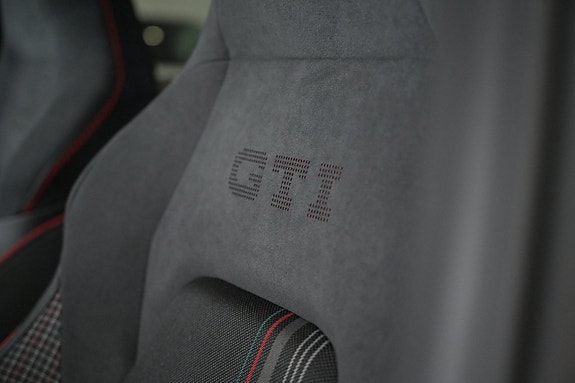 Volkswagen Golf I 27 of 30