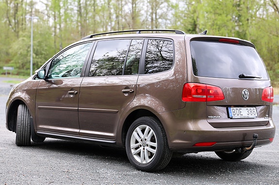 Volkswagen Touran 5 of 5