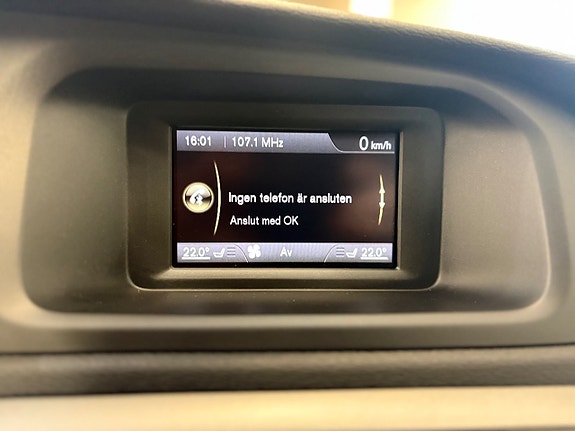 Volvo V40 15 of 24