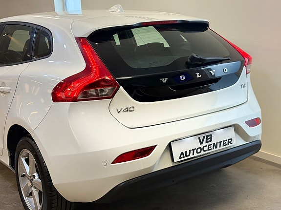 Volvo V40 22 of 24