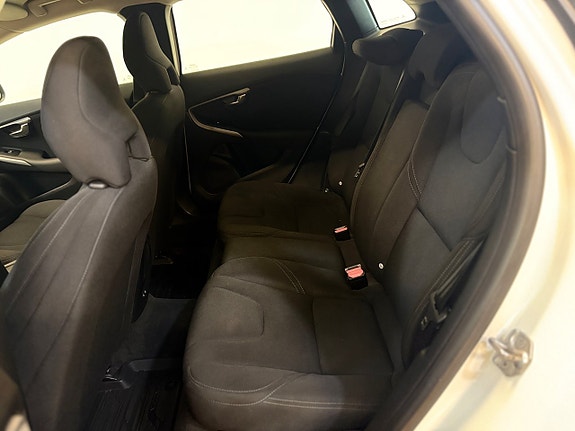 Volvo V40 20 of 24