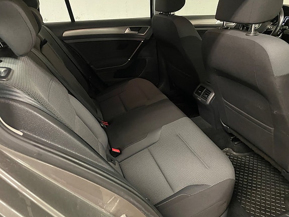 Volkswagen Golf-Serie 11 of 15
