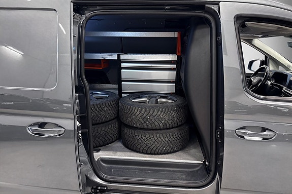 Volkswagen Caddy Maxi 12 of 22