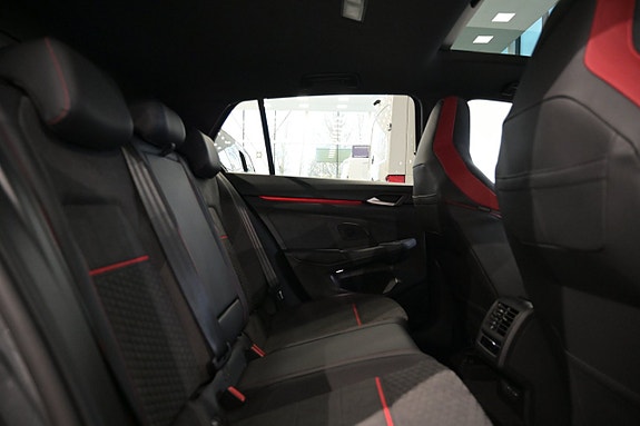 Volkswagen Golf I 27 of 30