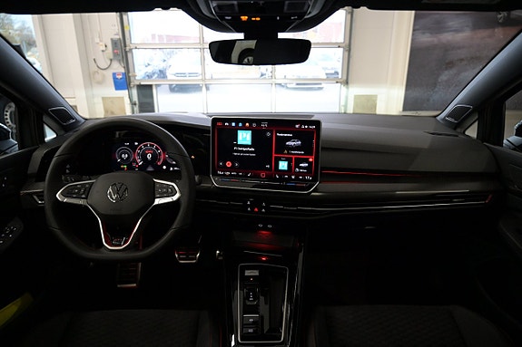 Volkswagen Golf I 13 of 30