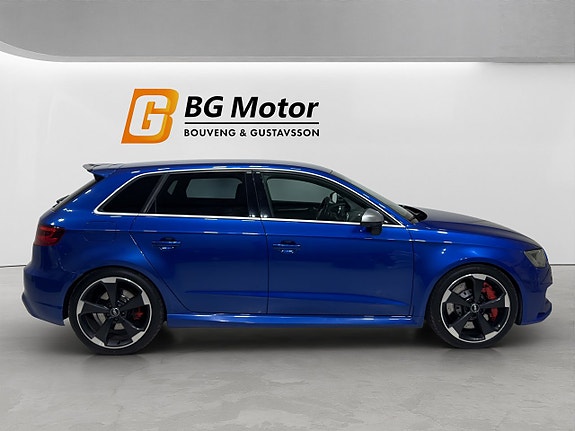Audi RS3 3 of 5