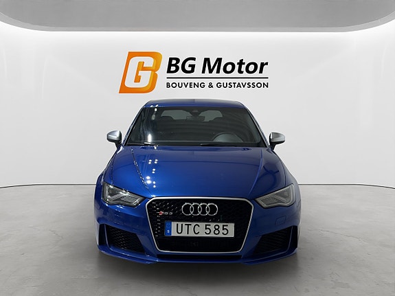 Audi RS3 2 of 5