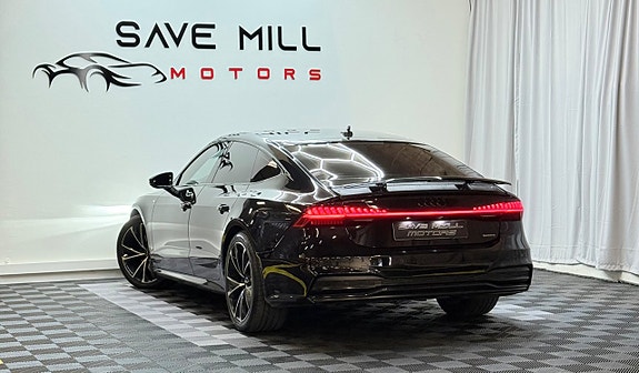 Audi A7 4 of 5