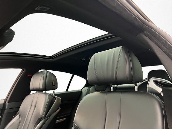 BMW 640i 11 of 30