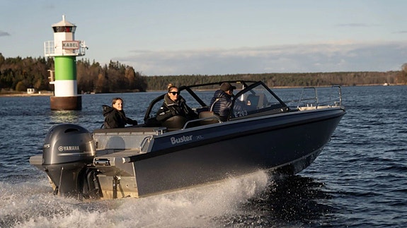 BUSTER XL Comfort Edition + Yamaha F115XB