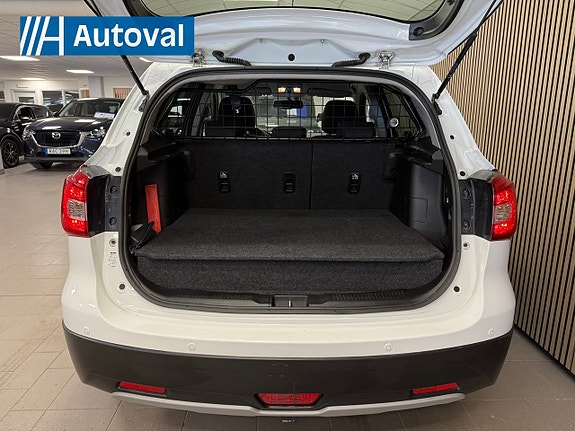 Suzuki S-Cross 5 of 5