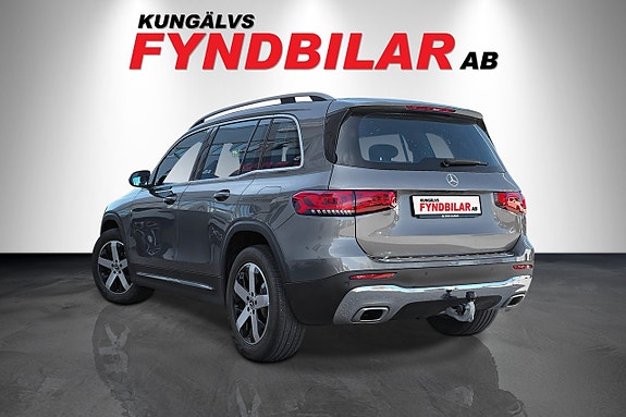 Mercedes-Benz GLB200 d 2 of 9