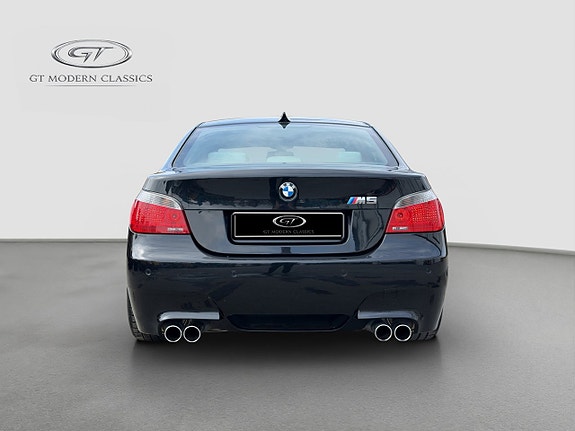 BMW M5 6 of 16