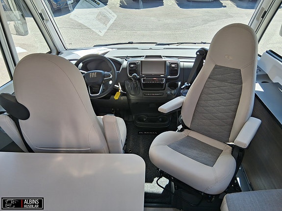 Adria Sonic Supreme 700 SL / Hydrauliska stödben på köpet! 12 of 21