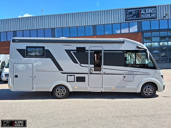 Adria Sonic Supreme 700 SL / Hydrauliska stödben på köpet! 3 of 21