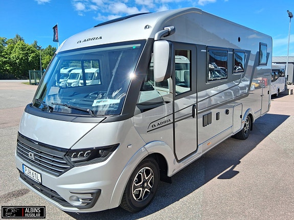 Adria Sonic Supreme 700 SL / Hydrauliska stödben på köpet! 2 of 21