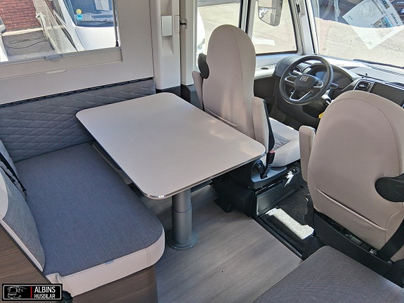 Adria Sonic Supreme 700 SL / Hydrauliska stödben på köpet! 10 of 21
