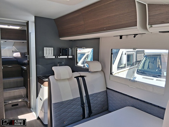 Adria Sonic Supreme 700 SL / Hydrauliska stödben på köpet! 14 of 21