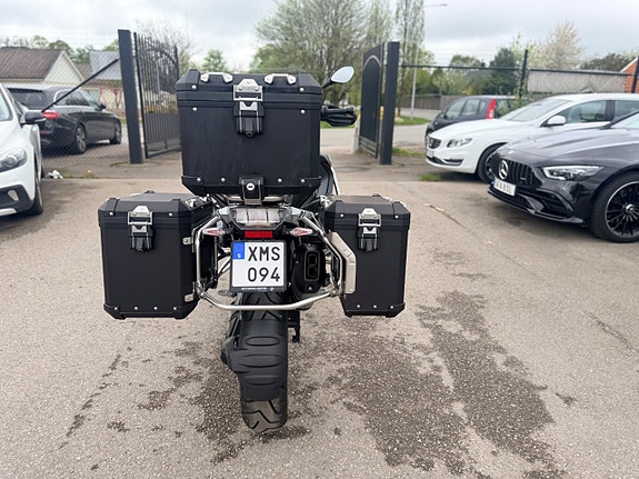 BMW Motorrad R 1250 GS Adventure  Triple Black 7 of 13