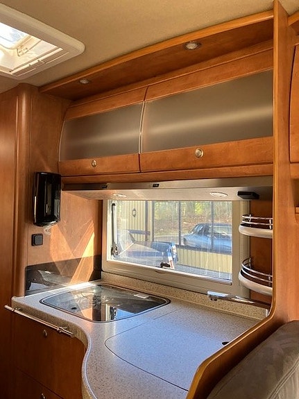 Carthago Fiat Campervan 2,8 JDT Power Manuell 146 Hk 4 of 13