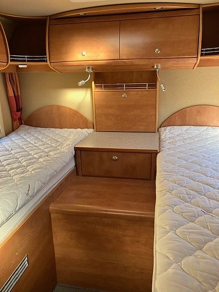 Carthago Fiat Campervan 2,8 JDT Power Manuell 146 Hk 8 of 13