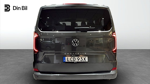 Volkswagen Caravelle 5 of 5