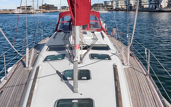 Beneteau Oceanis 393 Clipper 7 of 12